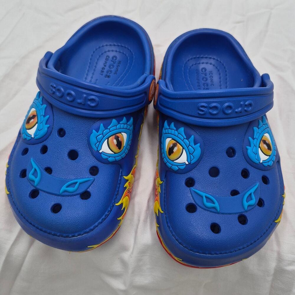 NEW Crocs Kids' Classic I AM Dragon Lights Clog in Blue Bolt kids SZ C 10